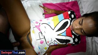 Cute Thai MILF amateur homemade porno