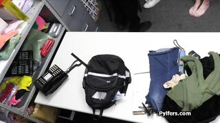 Sexy Veronica's pussy drilled on the office desk