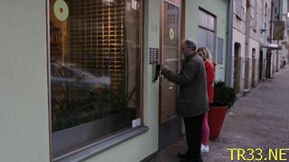 Enticing blonde cutie gave a great blowjob to bf