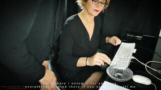 Sexual Relationship Between The Boss And The Employee In The Office - Gorgeous French Mature.