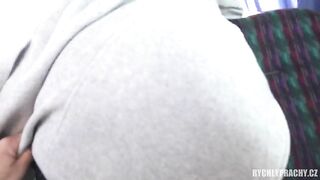 Rychly prachy - luxusní MILFka naprcana v linkovem autobusu