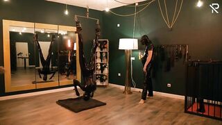 Upside down slapped and fisted German Latexgirl