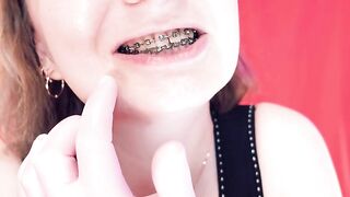 ASMR braces: giantess vore, eating jelly bears, chewing and swallowing, mouth fetish, Arya Grander