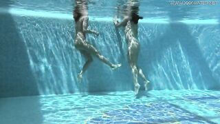 Pretty hot hotties Cruz and Jessica swim naked together